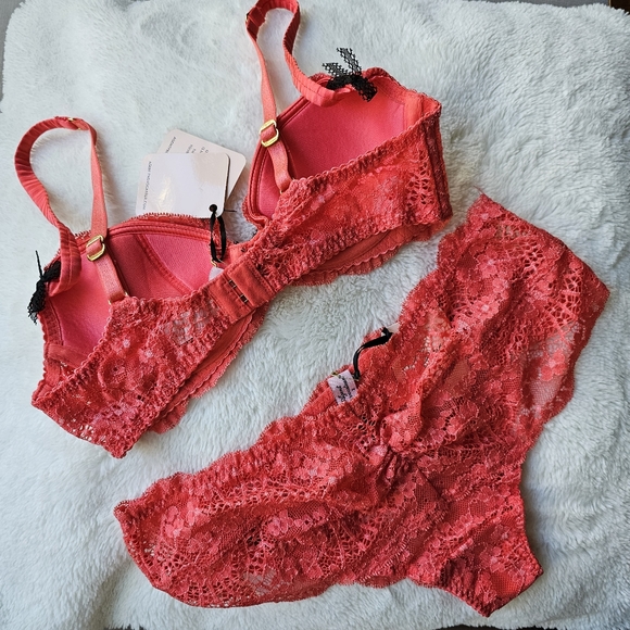 RARE Agent Provocateur Lolah Coral Set - Picture 3 of 4